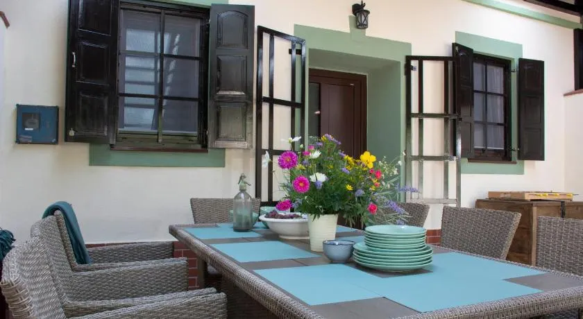 Demizson Apartman - Image 1