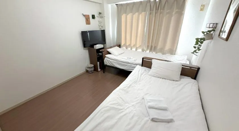 15 min by taxi from FUKUOKA Airport 7min Walk to Ijiri St Walk to Lalaport Max 4 Guests Free Wi-Fi - Image 1