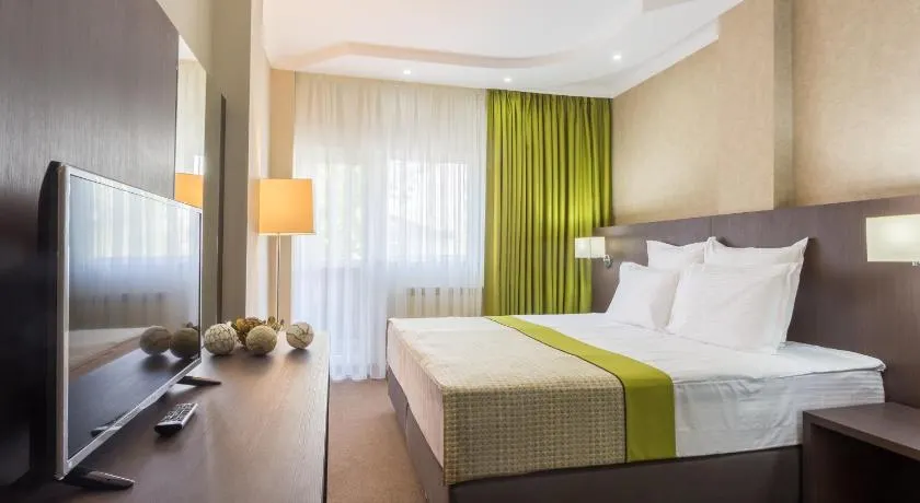 Hotel Alex - Image 1