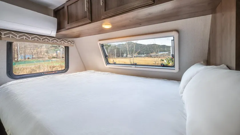 Goseong HooStay Caravan Pension - Image 1
