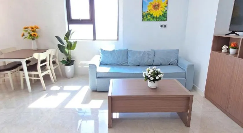 Apartment Facing The Sea - My Khe Beach Da Nang - Image 1
