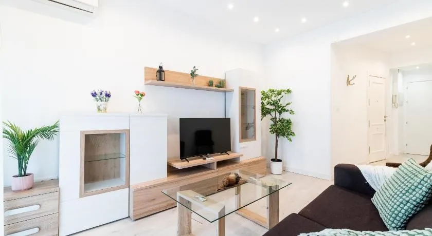 Wekey Homes Granada, Elvira Suites Centro - Image 1