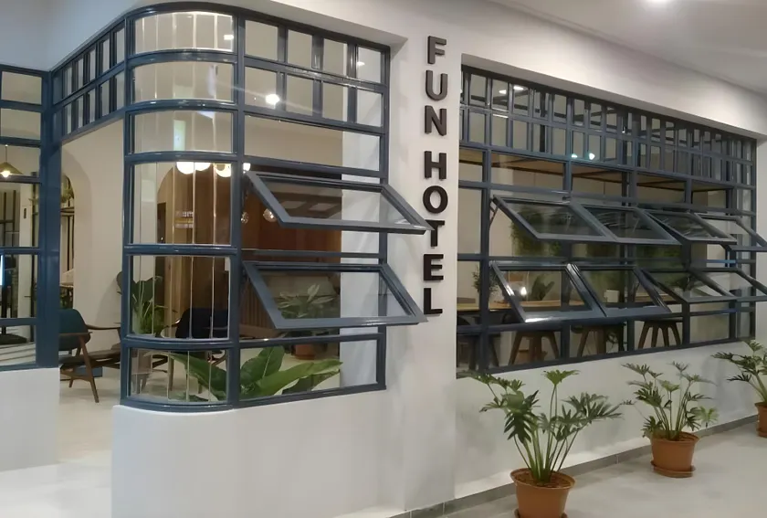 Fun Hotel - Image 1