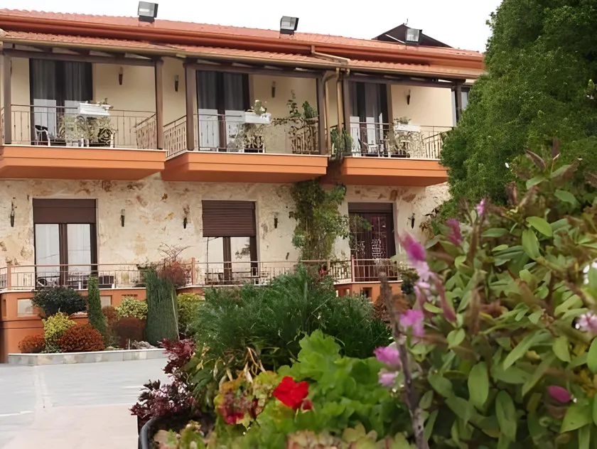 Lozitsi - Image 1