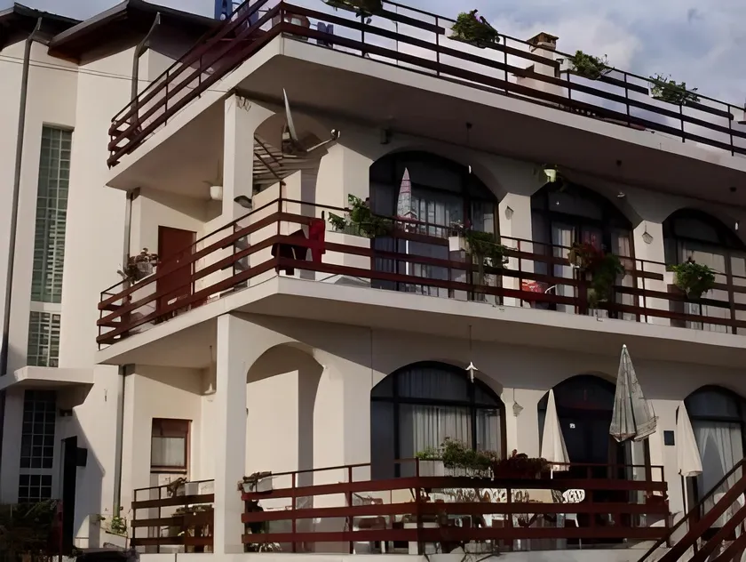 Villa Anton - Image 1