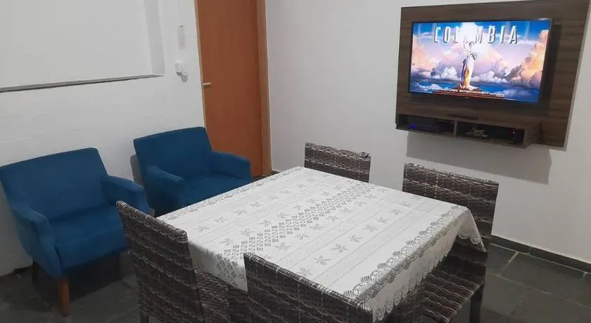 Casa com alojamento, para até 19 pessoas - Image 1