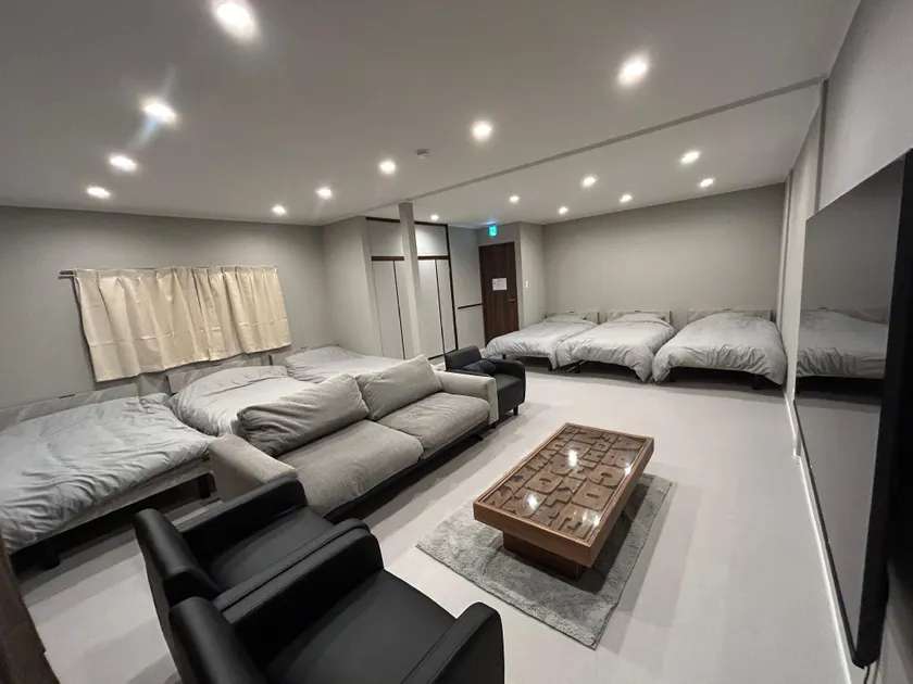 Hotel Gray Hakozaki - Image 1