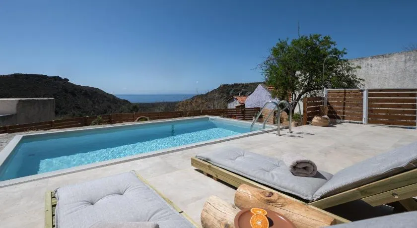 Nomas Home Skaloti with Private Pool - Image 1