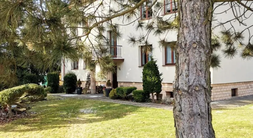 Ohotelik Pensjonat w Poniatowej - Image 1