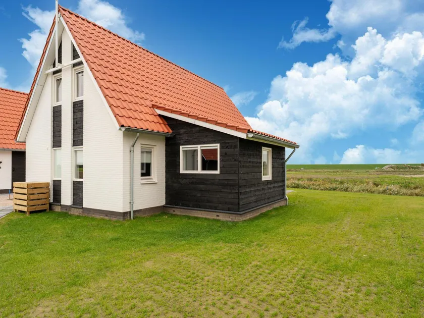 Holiday Home in Zeeland near Nature Reserve - Image 1