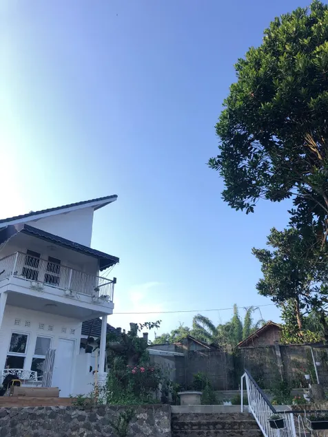 D'Lily Guest House Syariah - Image 1