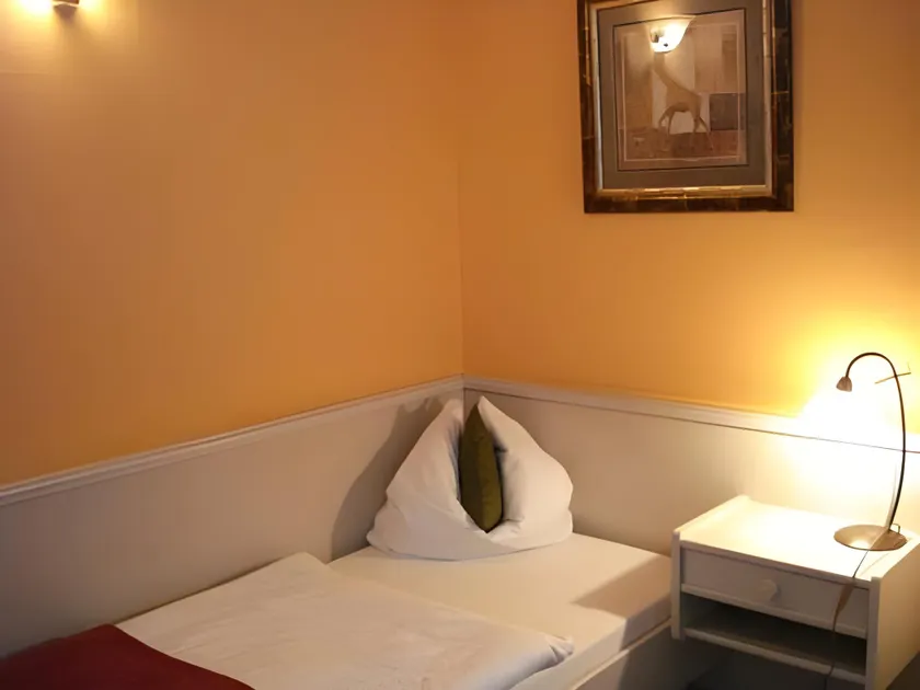 Hotel Skada City Cölln - Image 1