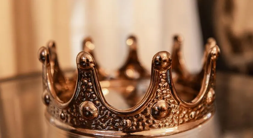 AirHome - Royal Family - Image 1