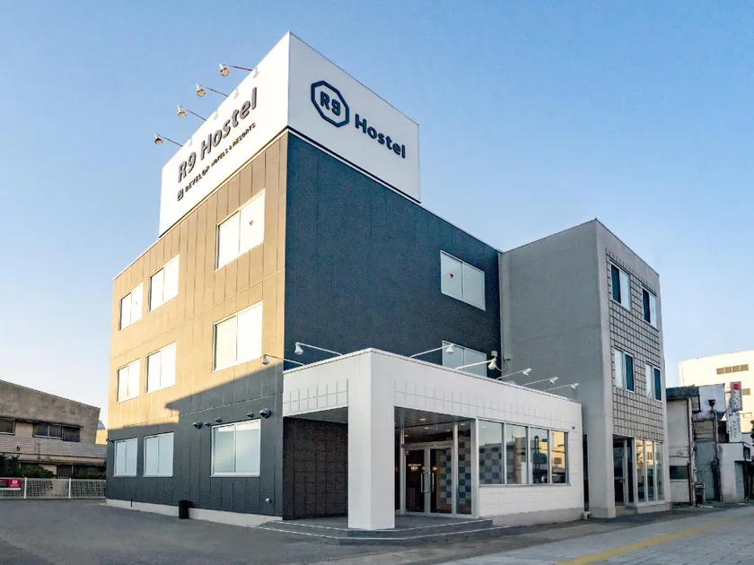 R9 Hostel Tochigi station - Image 1