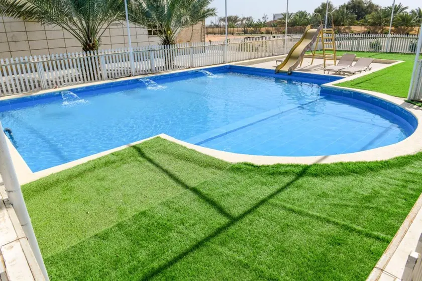 FARMHOUSE WITH POOL AND BACKYARD - Image 1