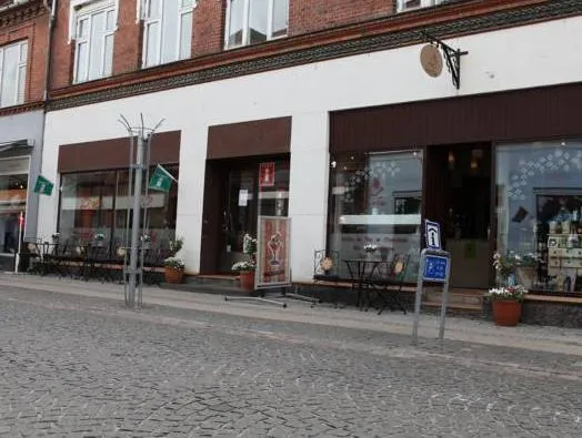 Sleep & Coffee Apartments - Image 1