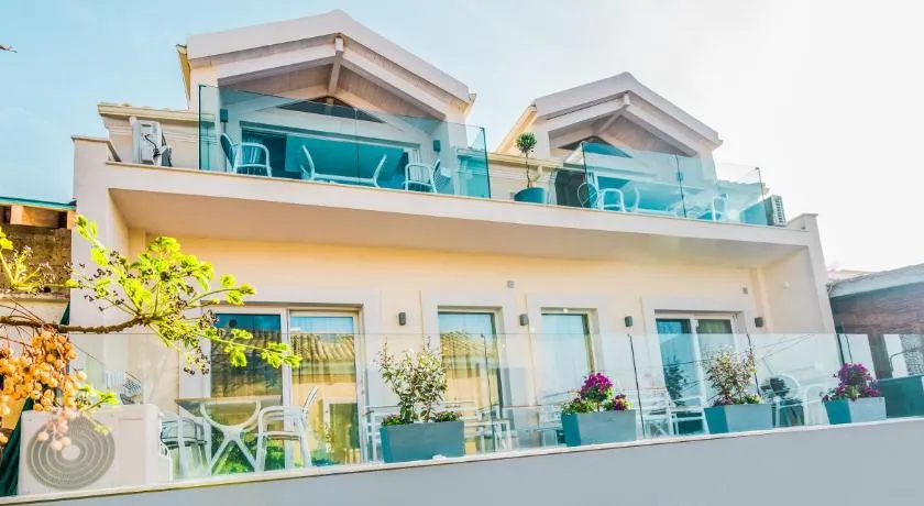 Bella Terra Houses - Image 1