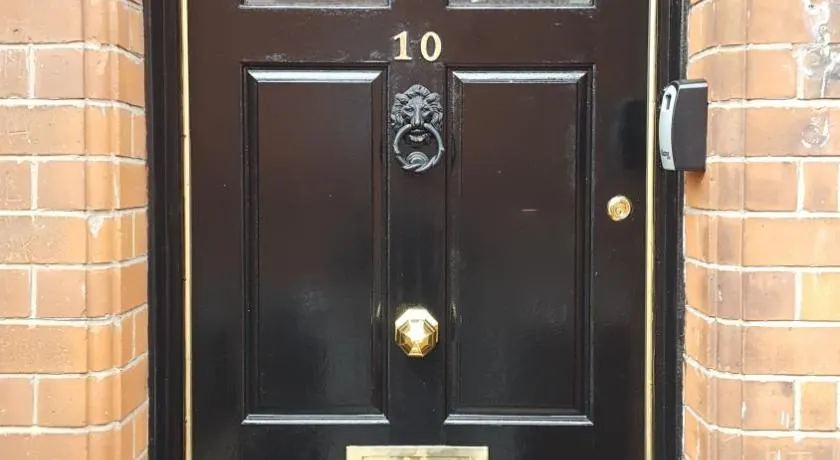 Belfast Town House - Image 1