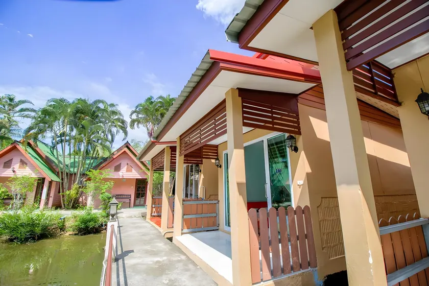 Best House Resort - Image 1