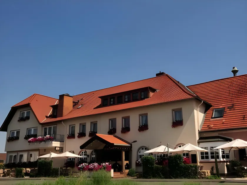 Hotel Waldkrug - Image 1