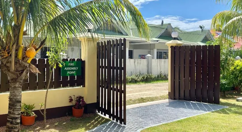 Kounous Self-Catering Apartments - Image 1