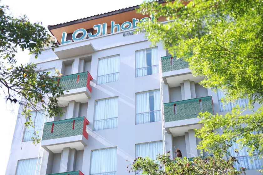 Loji Hotel - Image 1