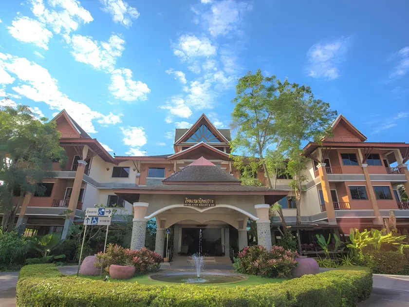 100 Islands Resort & Spa - Image 1