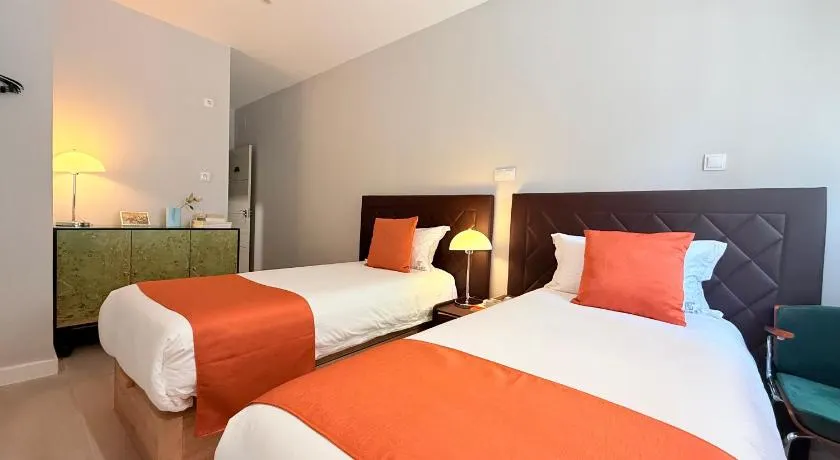 Journey Inn Madrid - Image 1