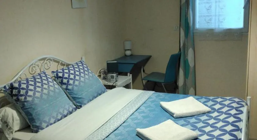maison la croix chambre chez l ' habitant - Image 1