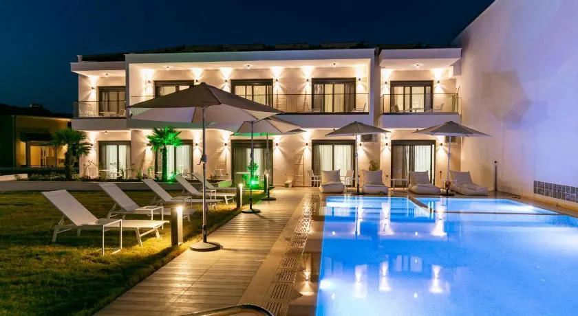 B&D Luxury Suites - Image 1