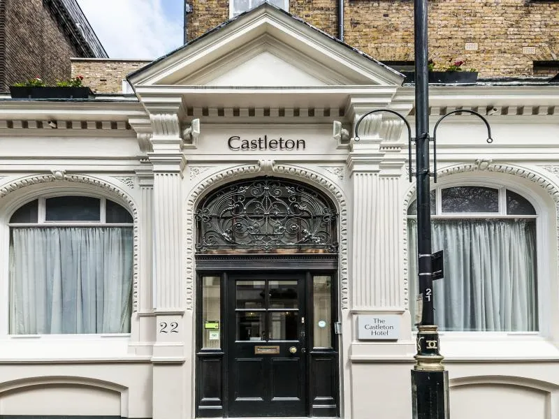 Berjaya Castleton Hotel - Image 1