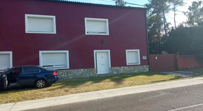 CASA DE CAMPO TRANQUILA EN VILAR CERCA DE SANTIAGO - Image 1