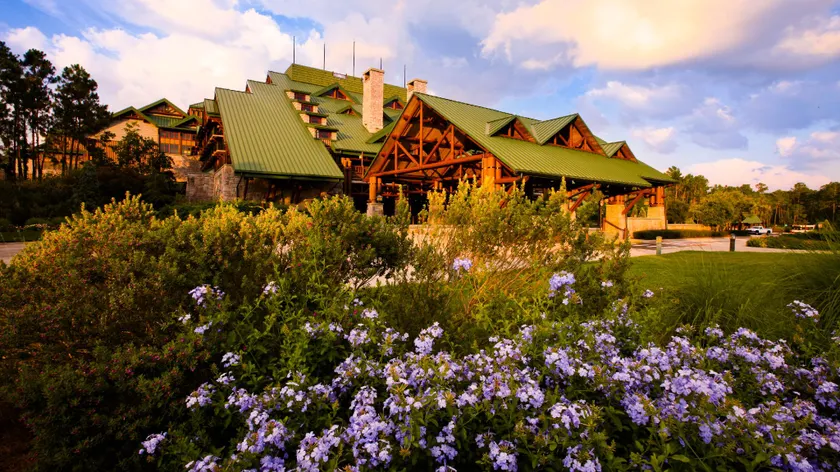 Disney's Wilderness Lodge - Image 1