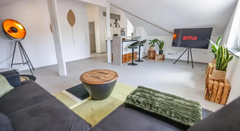 Penthouse-Wohnung I 100 qm I Blick auf die Weinreben I EMMA Matratzen - Image 1
