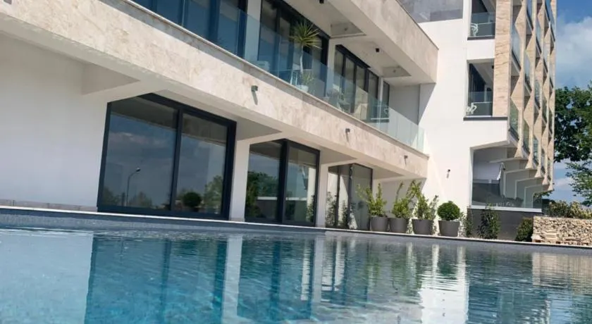Lakeview Apartman - Image 1
