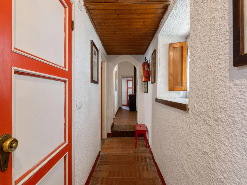 Holiday Home with Garden and shared pool - Image 1