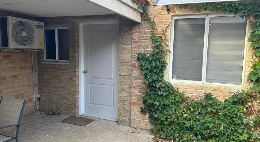 Lovely granny flat - Image 1