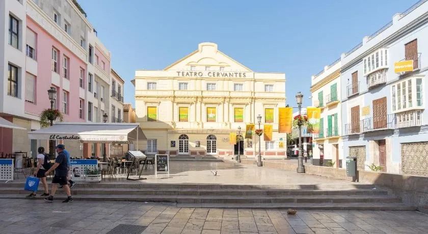 Teatro Plaza Apartments - Image 1