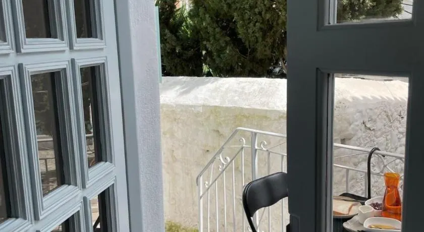 VRACHOS HOUSE "In the heart of Skopelos Town" - Image 1