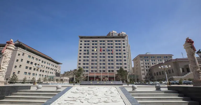 Yangcheng Huafu Hotel - Image 1