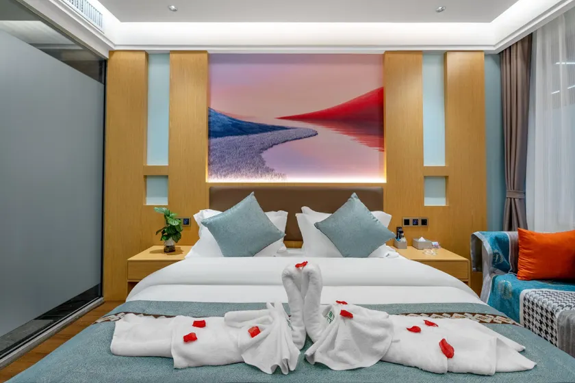 Chun Chun Yuan Hotel - Image 1