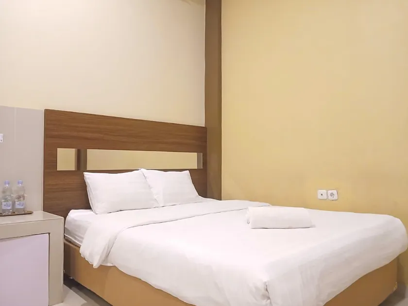 Shabrina Homestay Syariah Terminal Tirtonadi Solo RedPartner - Image 1