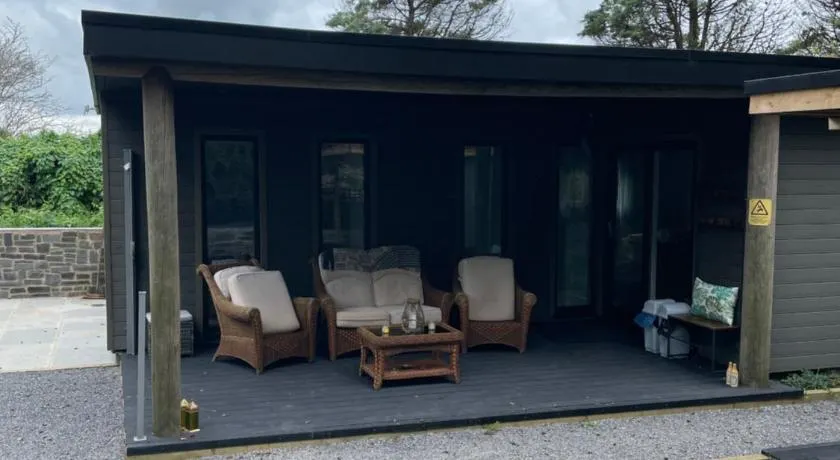 Garden Retreat Wales - Image 1