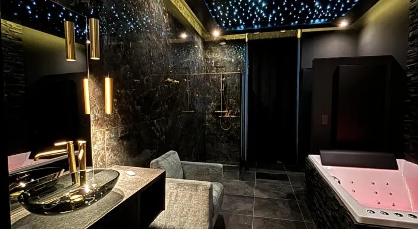 La Chambre Delta - Image 1