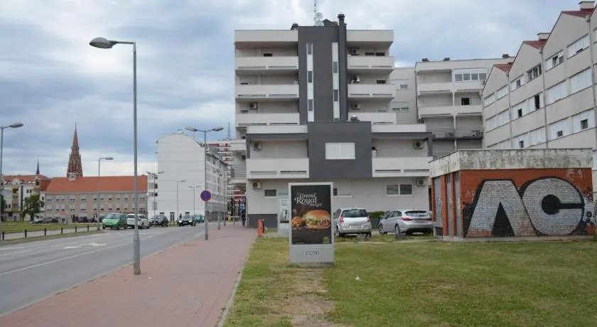 Apartment Viktor,parking - Image 1
