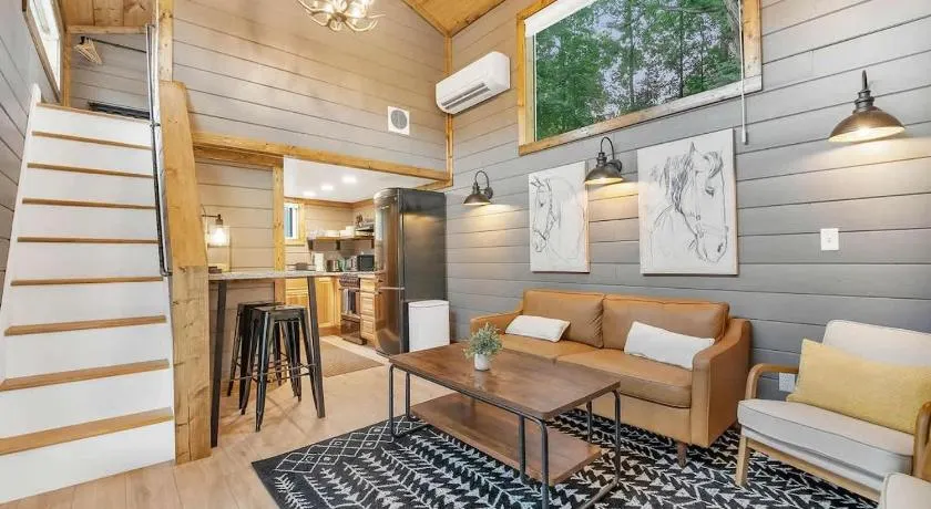 The Lavender Loft - Image 1