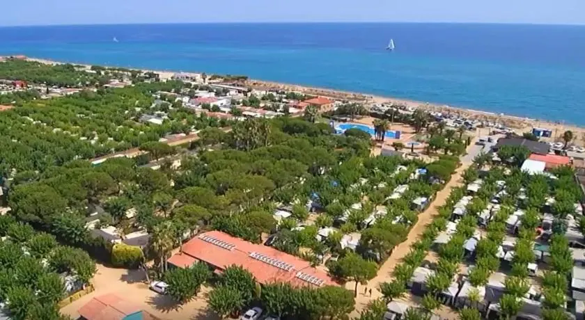 Albatross Mobile Homes On Camping El Pla De Mar - Image 1