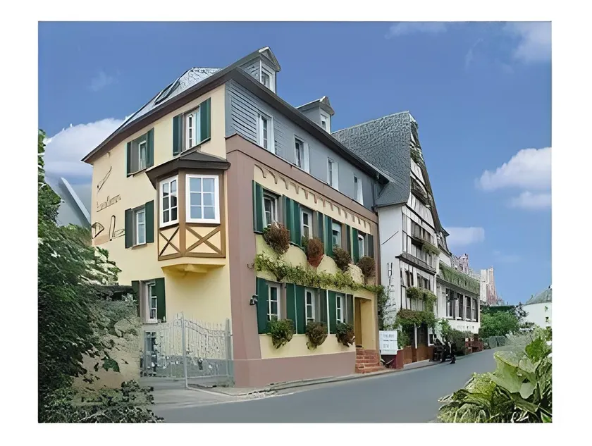 Mosel-Landhaus Hotel Oster - Image 1