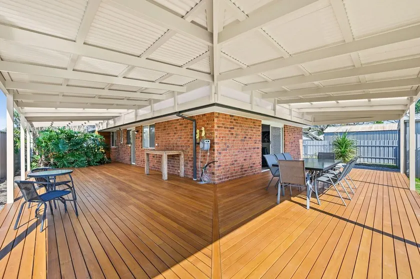 Aldinga Rose - Aldinga Beach - C21 SouthCoast Holidays - Image 1