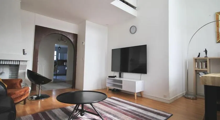 Disney and Paris 5 rooms 110m2 free parking - Image 1